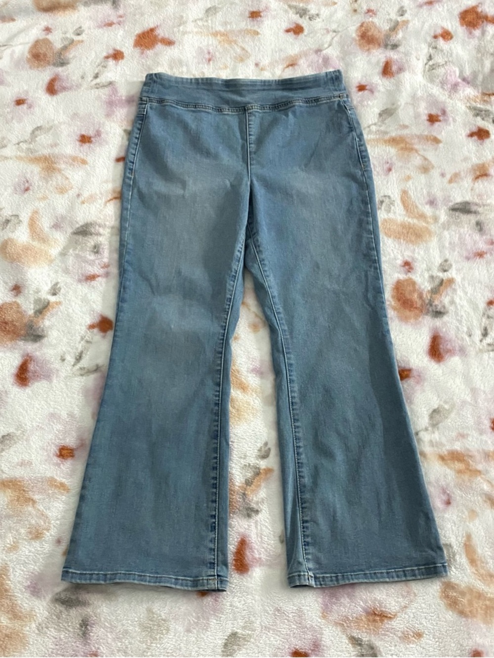 Free People Light Wash Flared denim Jeans